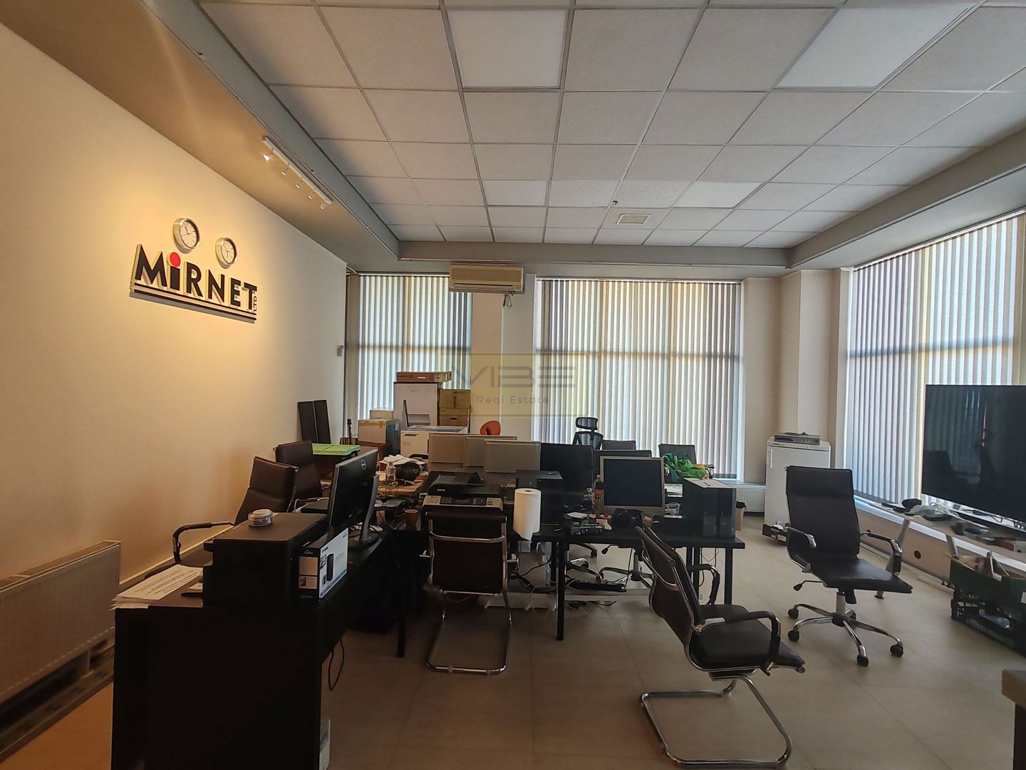 Spațiu comercial Parter - Amenajat! 1500 euro/mp !!!! - Poză 3