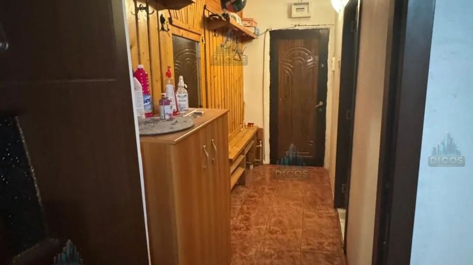 Apartament Lângă Școala 8 – 2 Camere - Poză 2