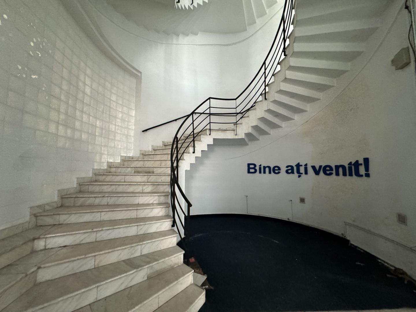 Spațiu comercial 493 mp utili | Locație centrală | Vizibilitate excelentă | - Poză 14