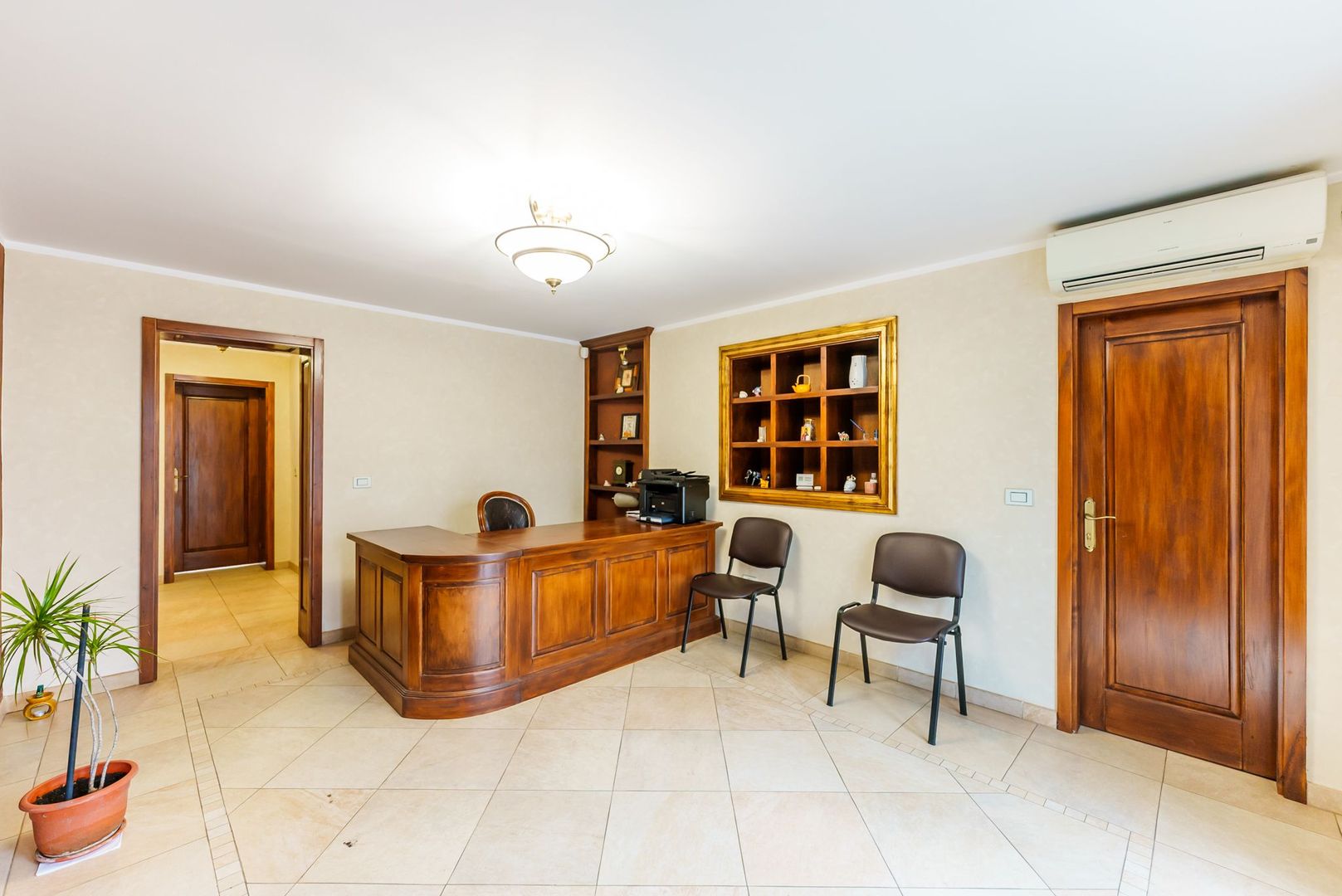 Apartament cu 3 camere și terasă B-dul Vasile Milea - Poză 1