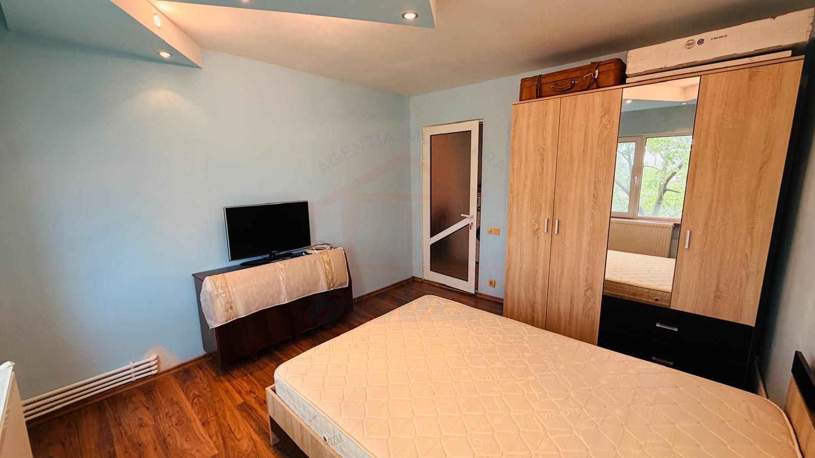 De vanzare Apartament 3 camere Tiglina 3, Galati, 75mp, et.4/4 - Poză 5