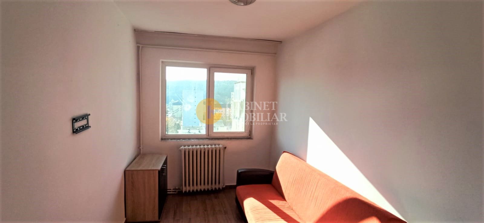 3 camere decomandat, mobilat si utilat, zona Mircea Cel Batran - Poză 2