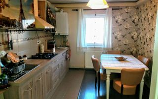 Apartament  3 camere Lipovei etaj 2 cu centrala - Poză 2