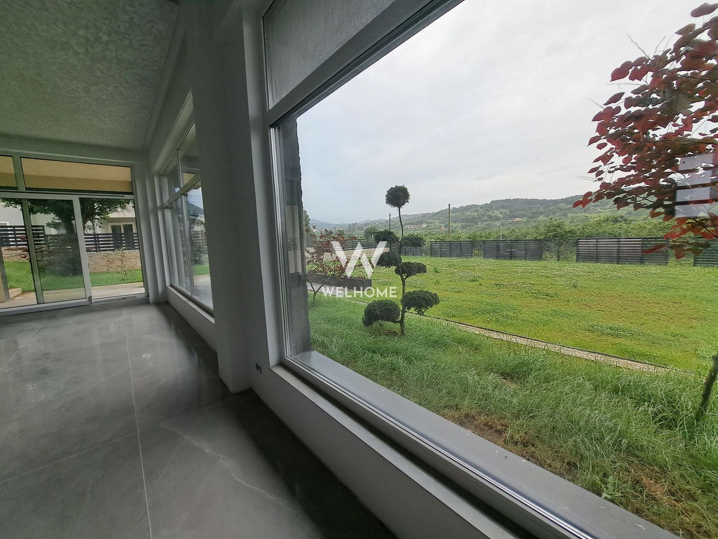 Vilă modernă premium cu piscină interioară, teren 1200 mp și panoramă - Poză 21