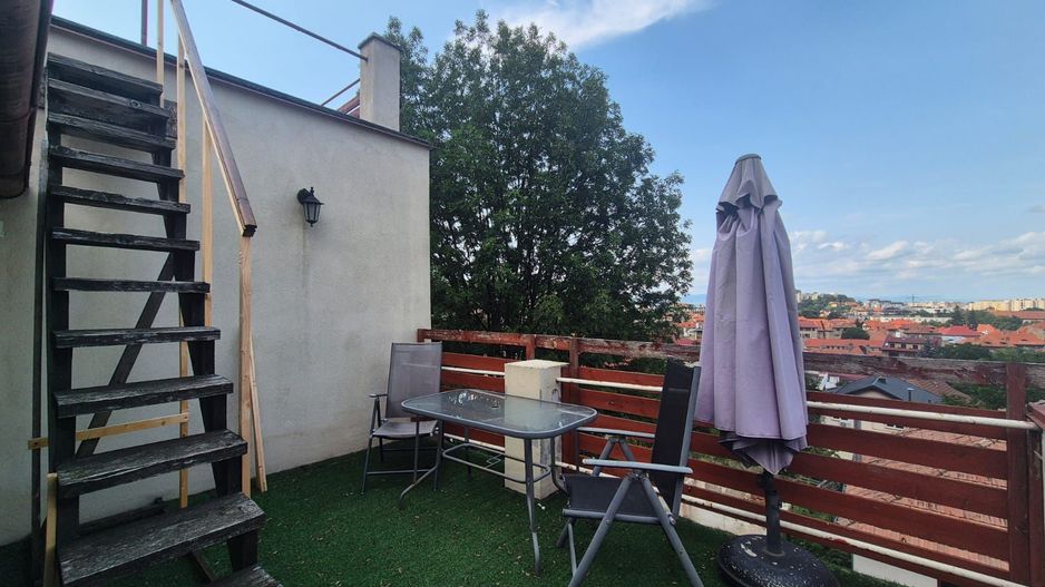 Apartament in casă, într-o zonă exclusivistă, priveliște deosebită. - Poză 6