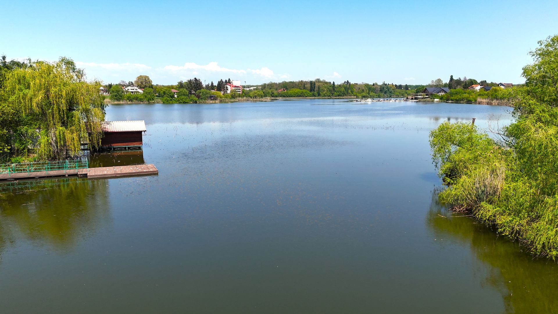 Proprietate unica, vila si 8000 mp pe malul lacului Snagov - Poză 5