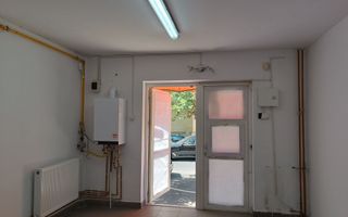Spațiu comercial central cu gaz și acces stradal - Poză 4
