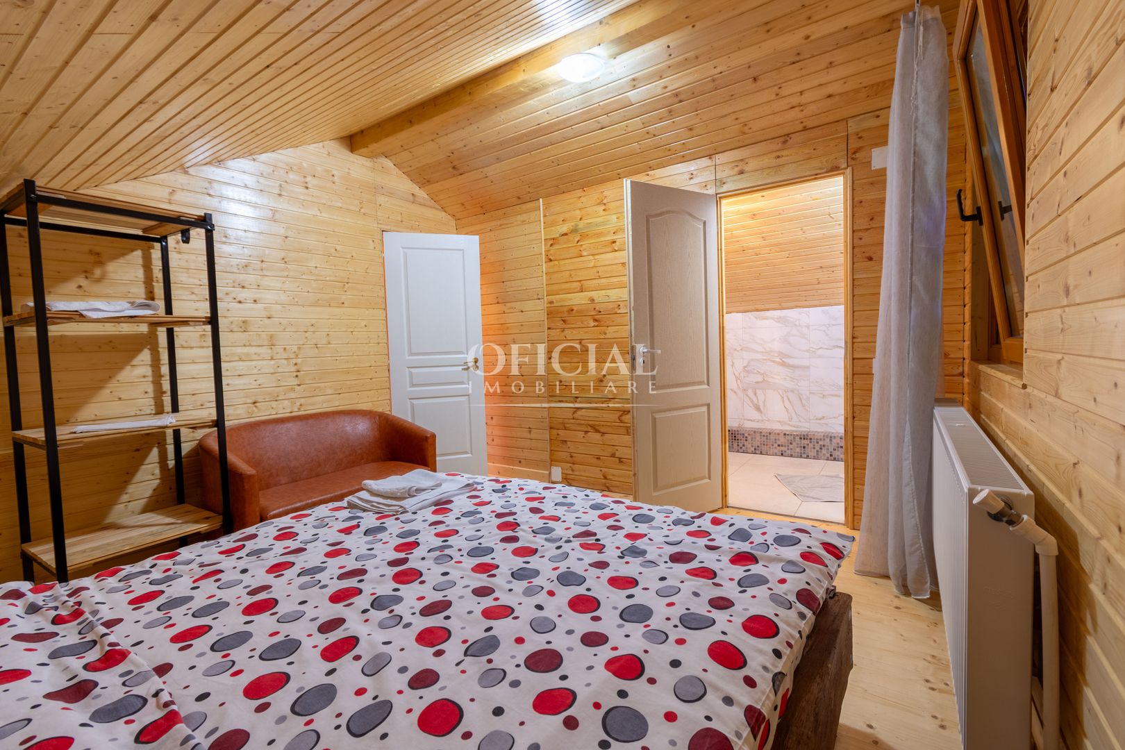 Casa de Vacanta | 5 camere | Foisor | Jacuzzi | teren 4000 m2 | Valeni - Poză 11
