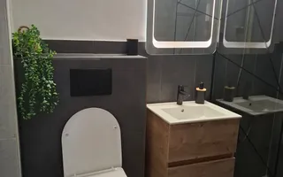 Medicina, 2camere decomandat, etaj 3, CENTRALA, renovat recent - Poză 15