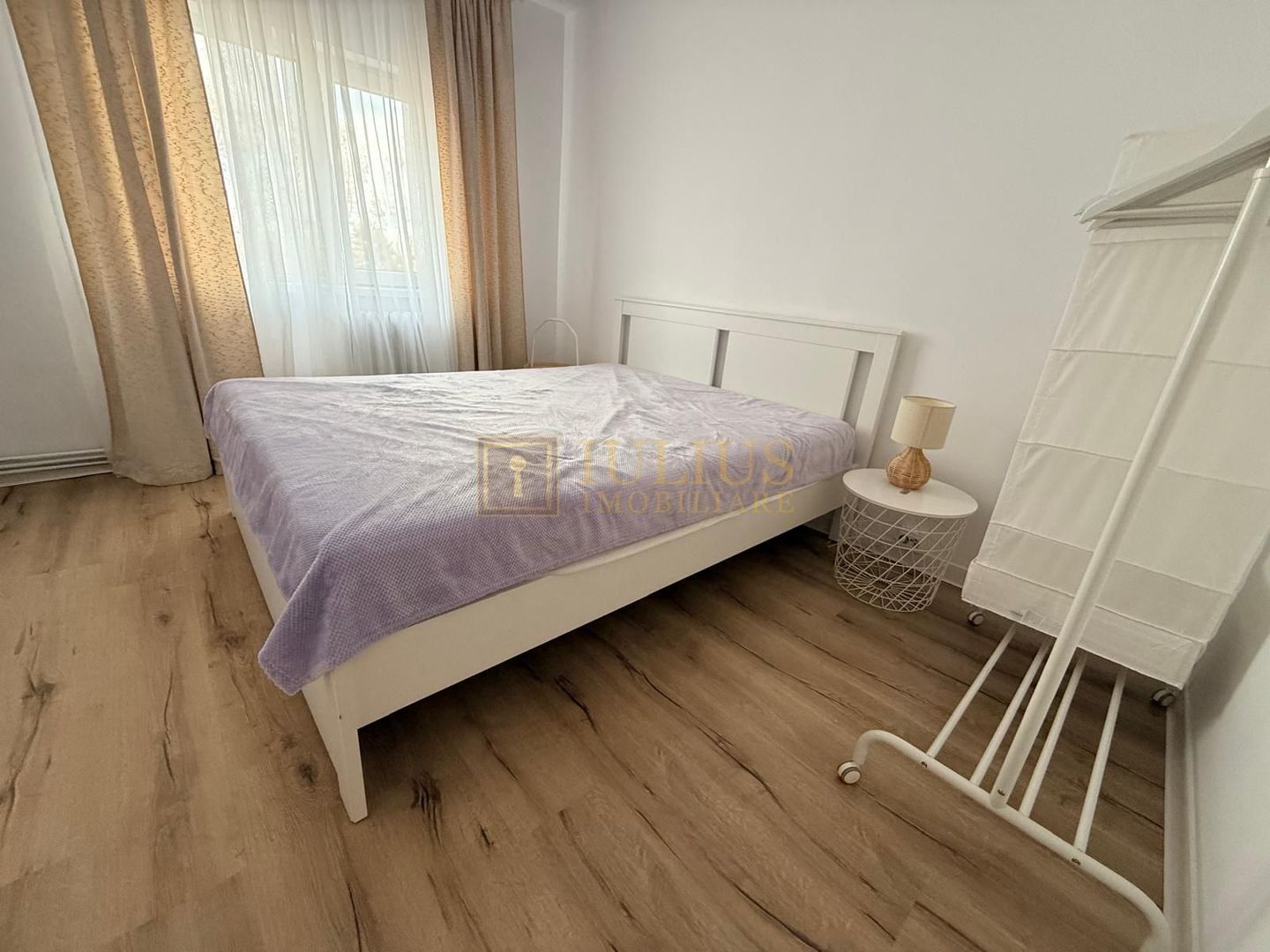 3 camere: 2 dormitoare, vis a vis de Uranus Plaza, apartament superb! - Poză 10