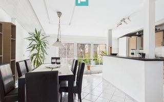 Apartament spațios în clădire ultracentrală - Poză 4