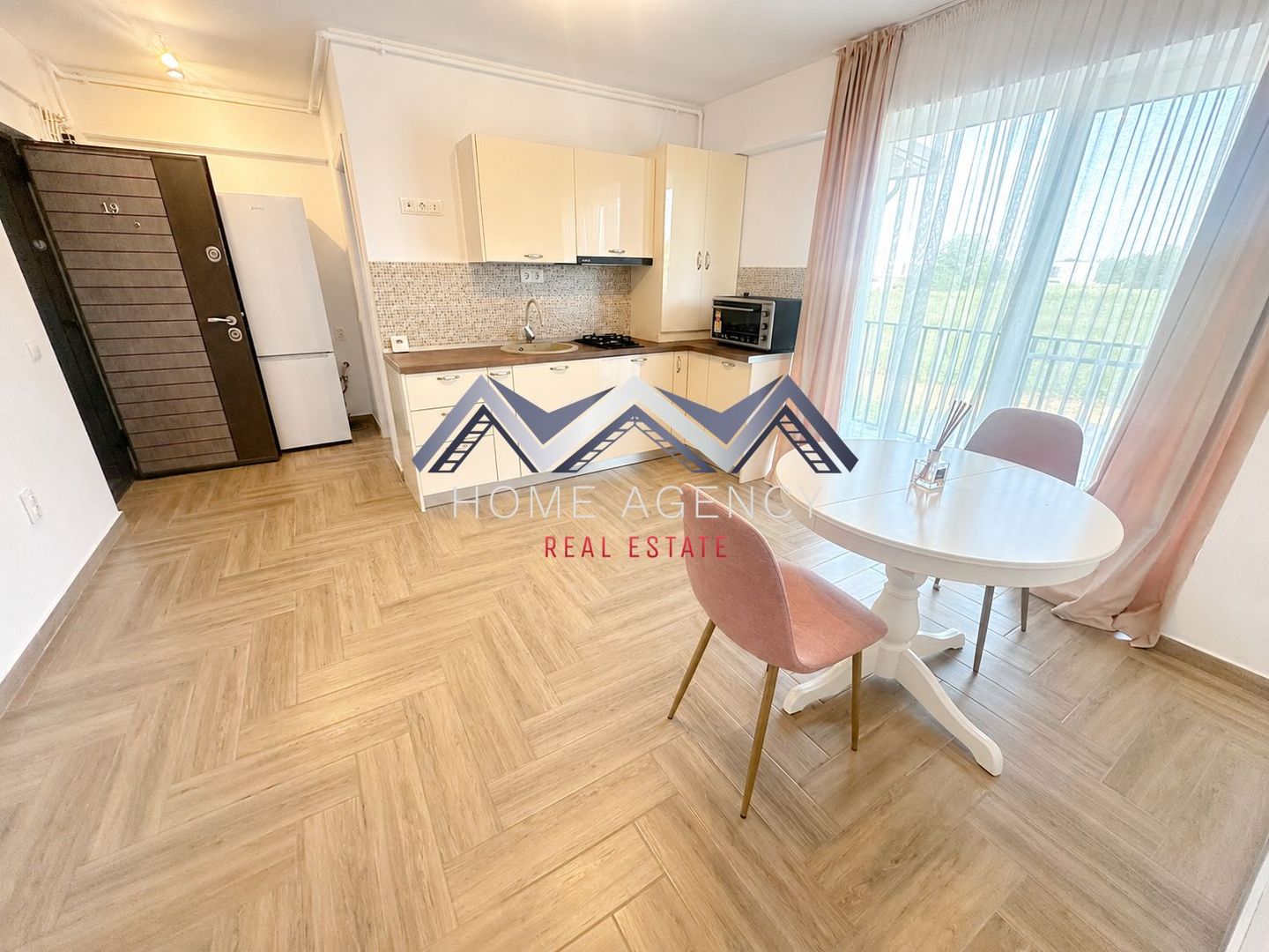 Studio | prima închiriere | include parcare - Poză 1