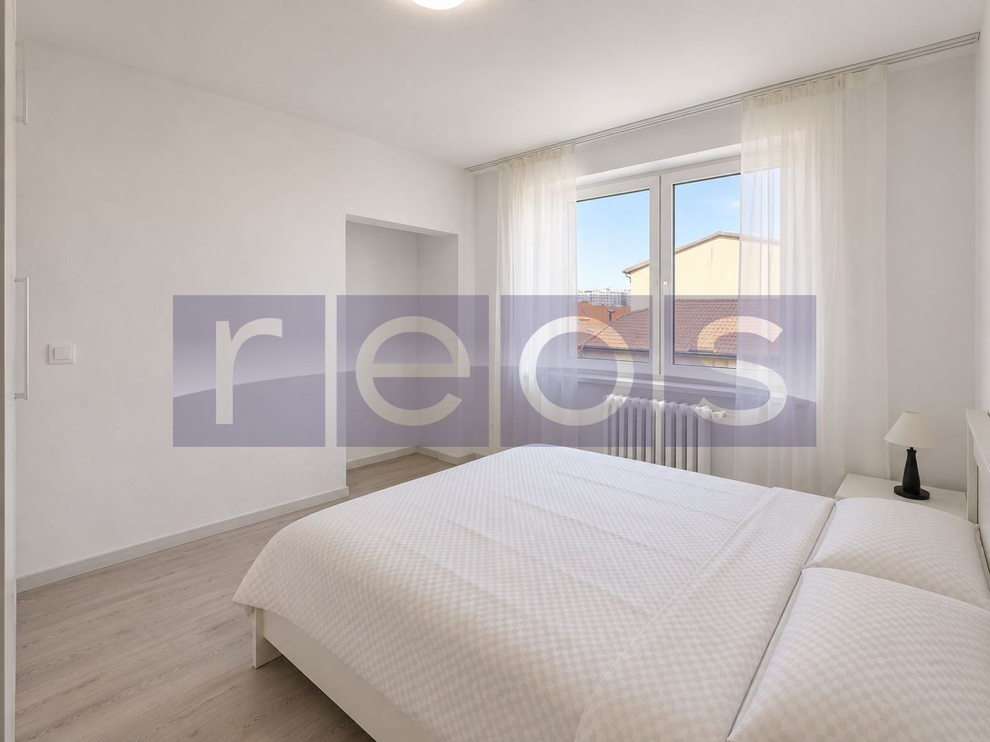 VANZARE 2 CAMERE | RENOVAT COMPLET | ETAJ 4 | CALEA GRIVITEI - Poză 2