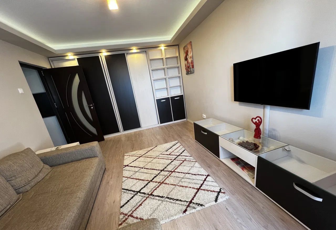 GARSONIERA DECOMANDATA MODERNA BLOC REABILITAT METROU GORJULUI - Poză 2