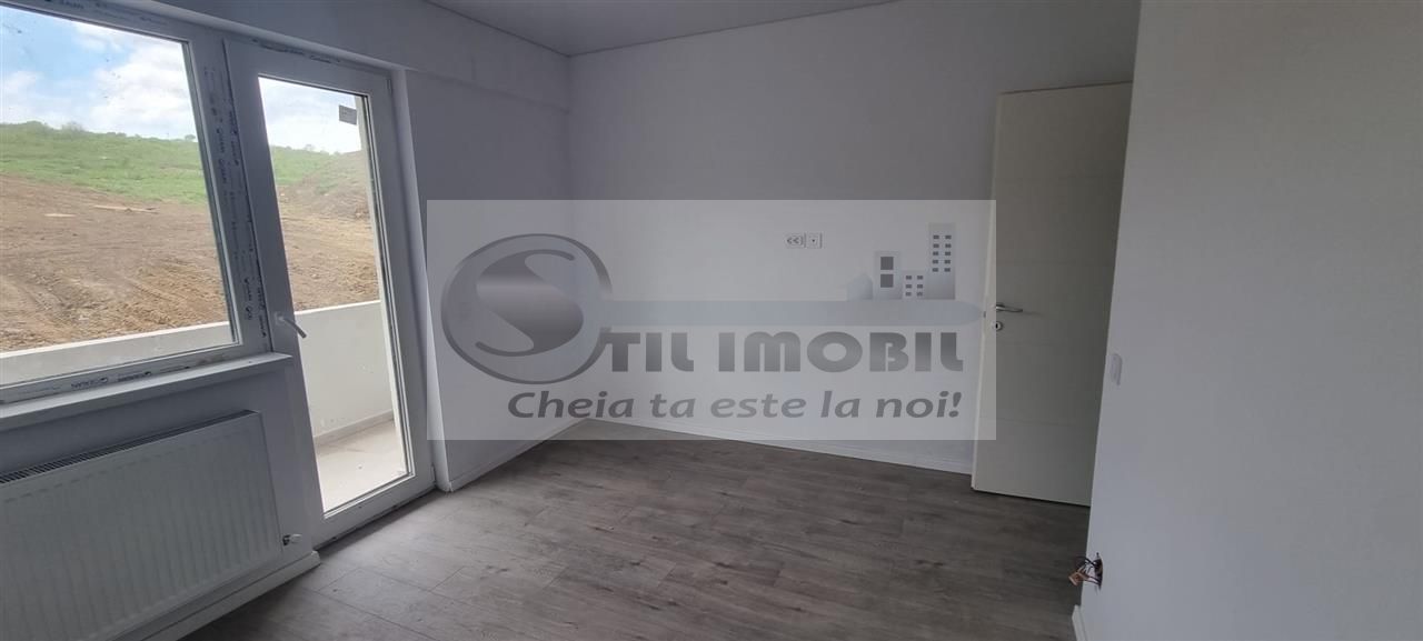 Apartament 2 camere - 46mp + 35mp curte - Poză 1