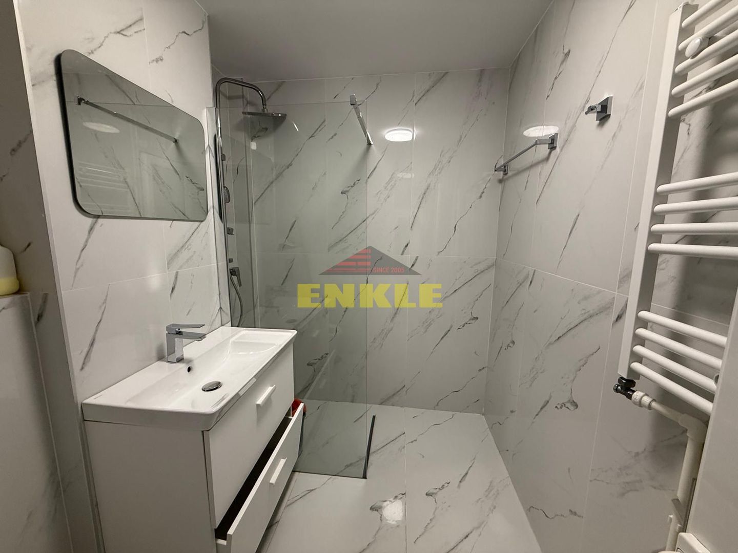 De inchiriat  apartament cu 2 camere decomandat, Ultracentral. - Poză 6