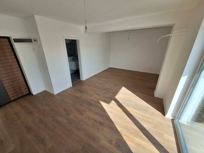 Garsoniera Spatioasa - Bloc Nou - Gradina Proprie - Finisaje complete - OFERTA - Poză 8