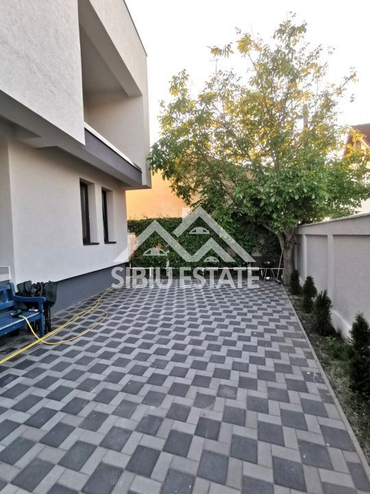 Casa moderna, terasa panoramica, HOME & BUSINESS - Poză 9