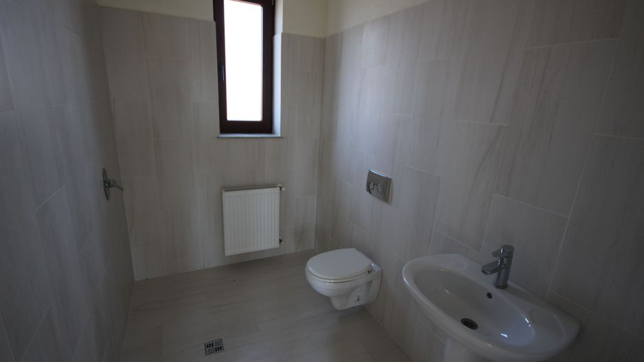 Spațiu de birouri/comercial de închiriat- PERIAM - Poză 11