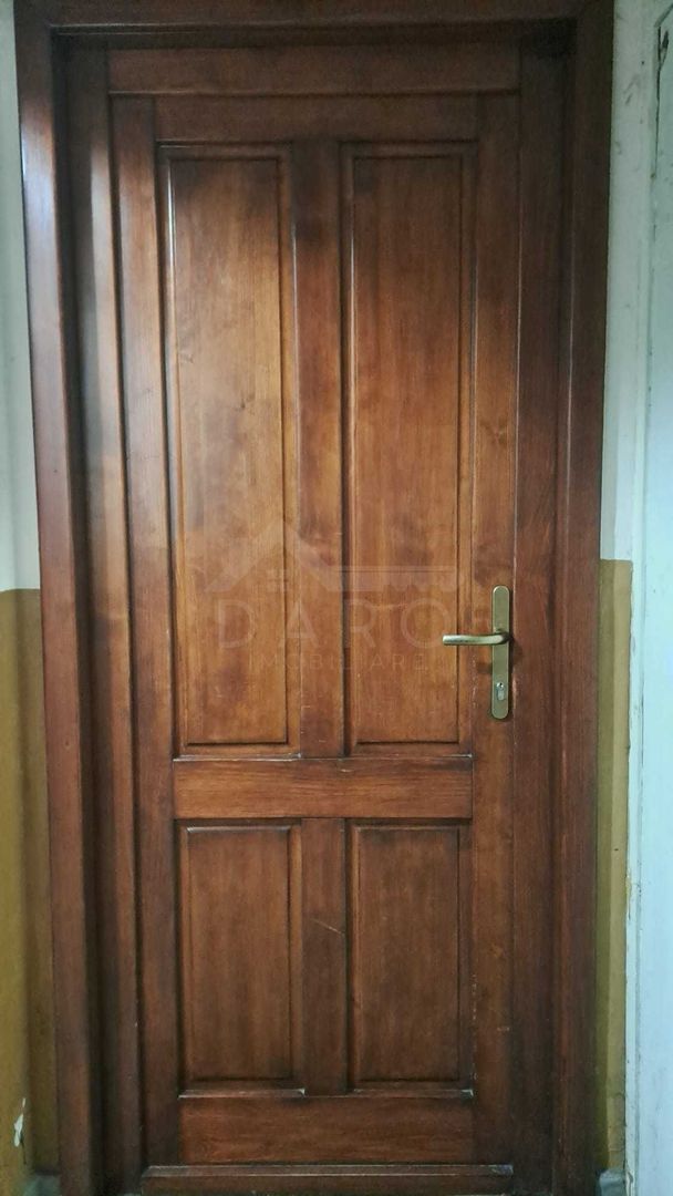 Vânzare apartament cu 2 camere - Poză 1