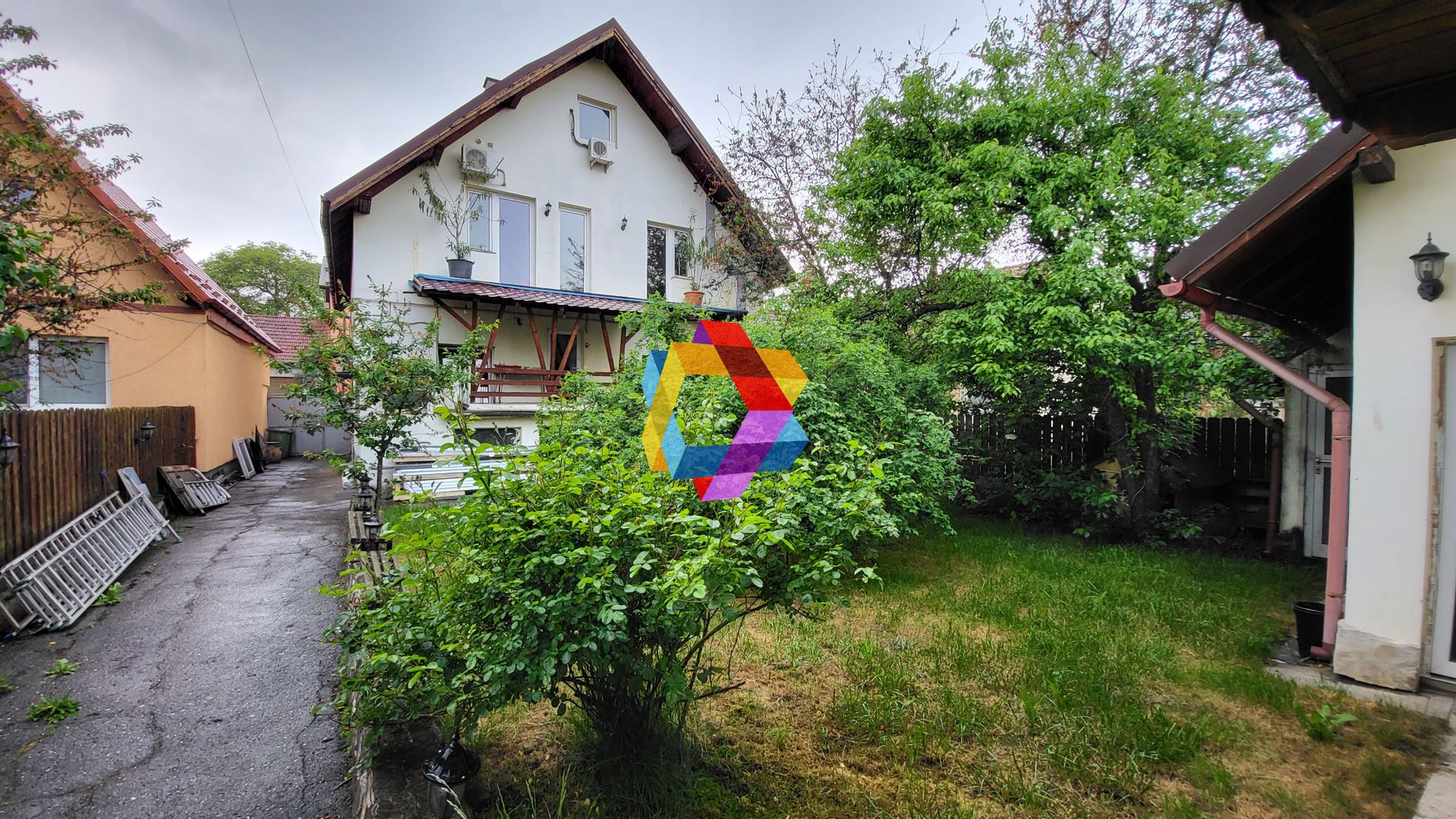 Casa - 350 mp # Plus-imo.ro - Poză 2