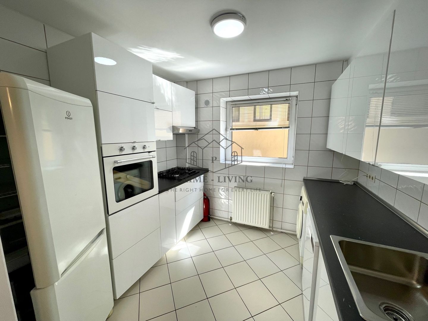 APARTAMENT CU 2 DORMITOARE LA INCHIRIERE IN PRIMAVERII - Poză 3