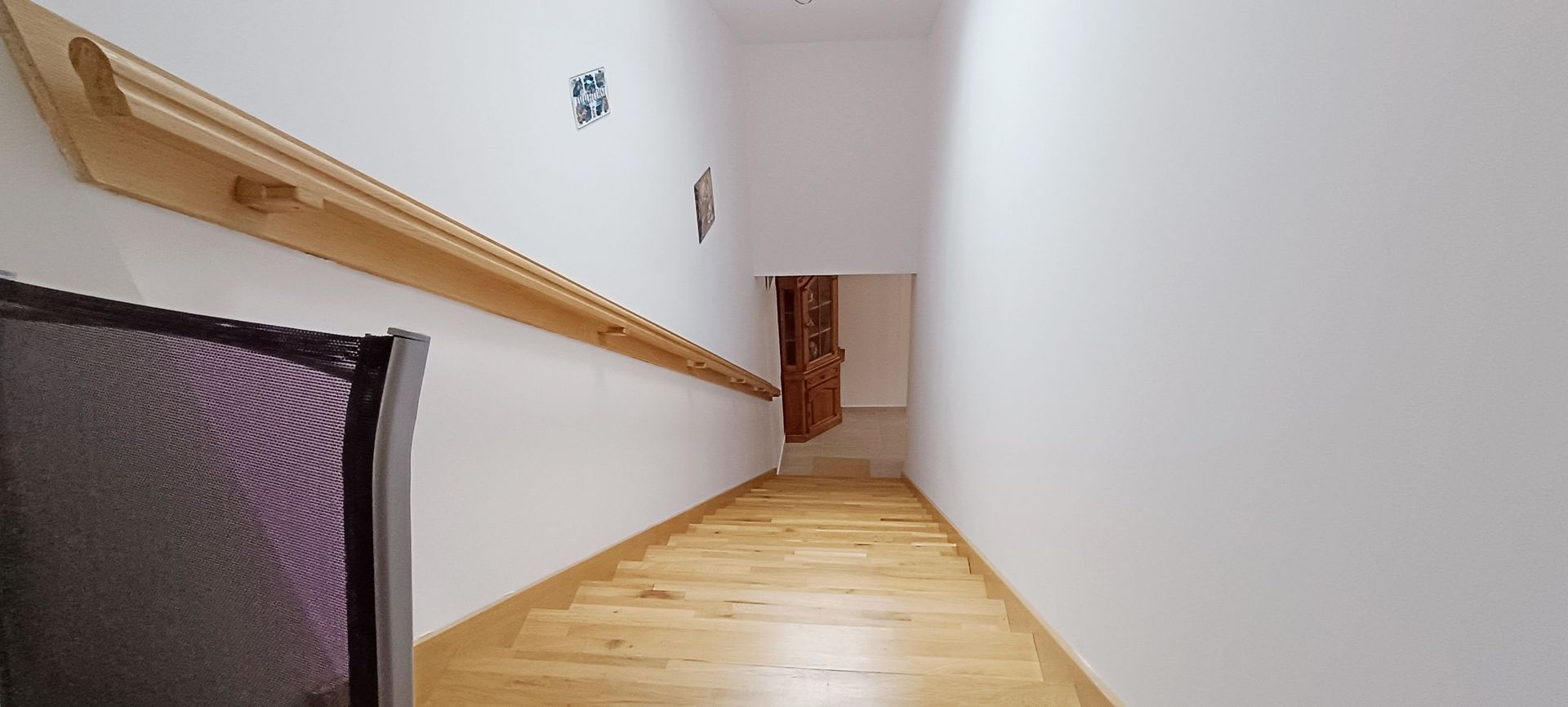 Apartament modern in vila-100mp - Poză 13