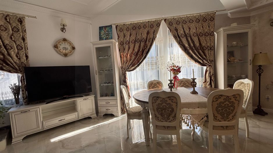 Casa individuala ultrafinisata 200 mp utili si teren 462 mp  Selimbar - Poză 6