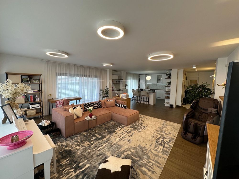 Apartament mobilat, utilat, zonă exclusivistă, Transilvania College. - Poză 2