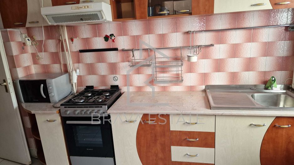 Apartament  4 camere, balcon, zona manastur - Poză 6