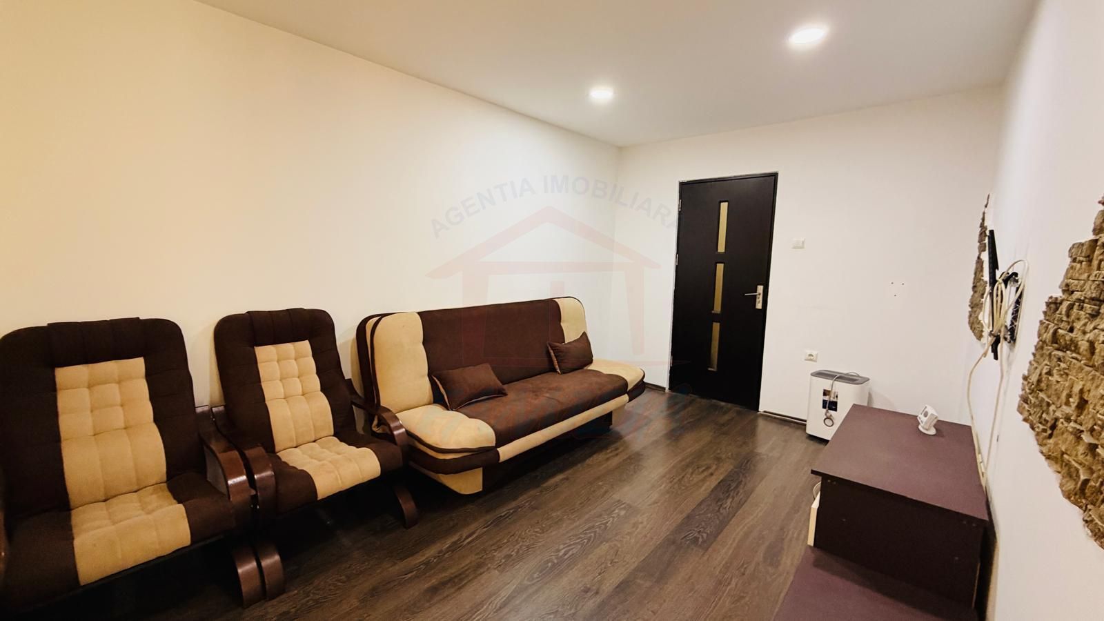 Apartament 2 camere,  Parter, Micro 13, Galați - Poză 2
