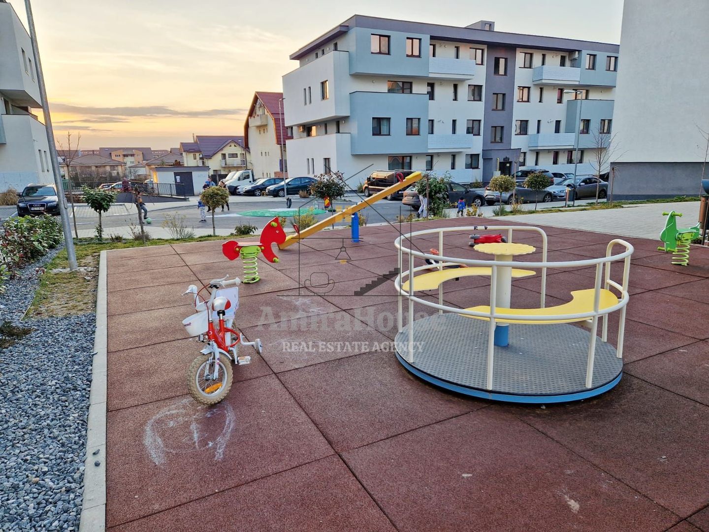 Apartament 2 camere, finisat, parcare, terasa 31 mp,  str Sub Cetate, Floresti - Poză 38