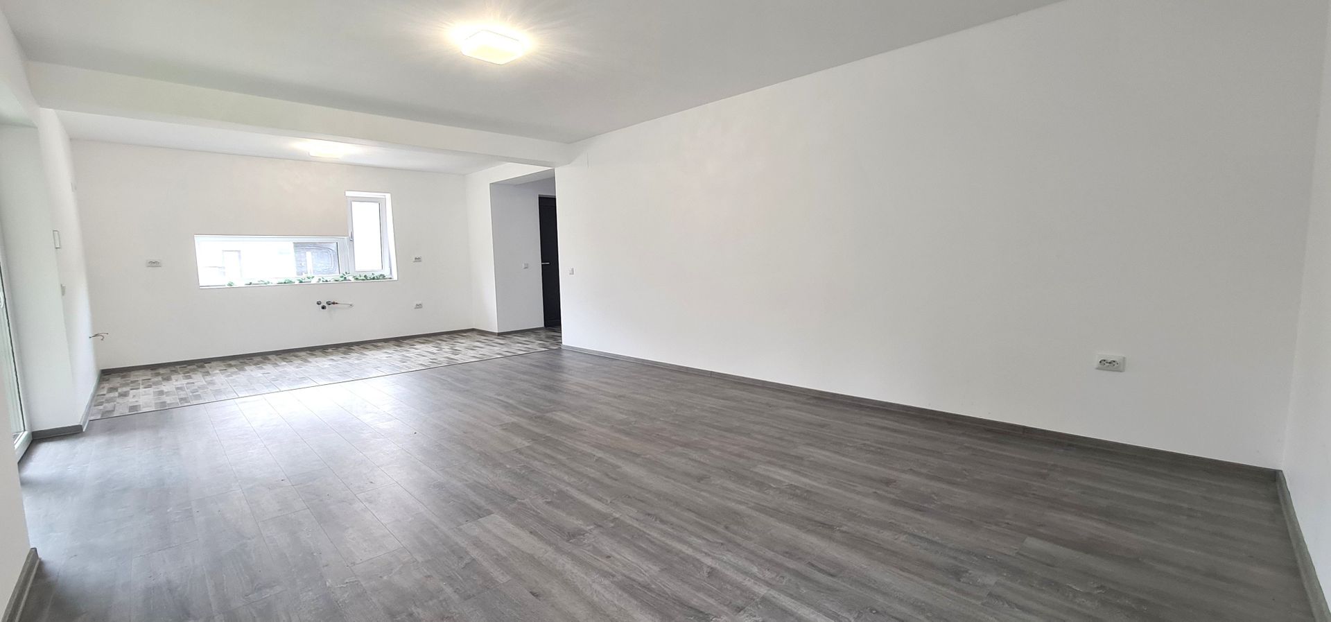 Casa 4 camere (nemobilata, neutilata) cartier Izvor Tarlungeni Brasov - Poză 9
