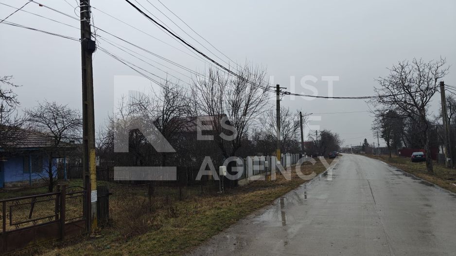 Teren intravilan de vânzare – Sculeni, Vama județul Iași - Poză 4