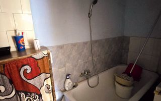Apartament la casa cu doua camere/ zona Alfa. - Poză 10
