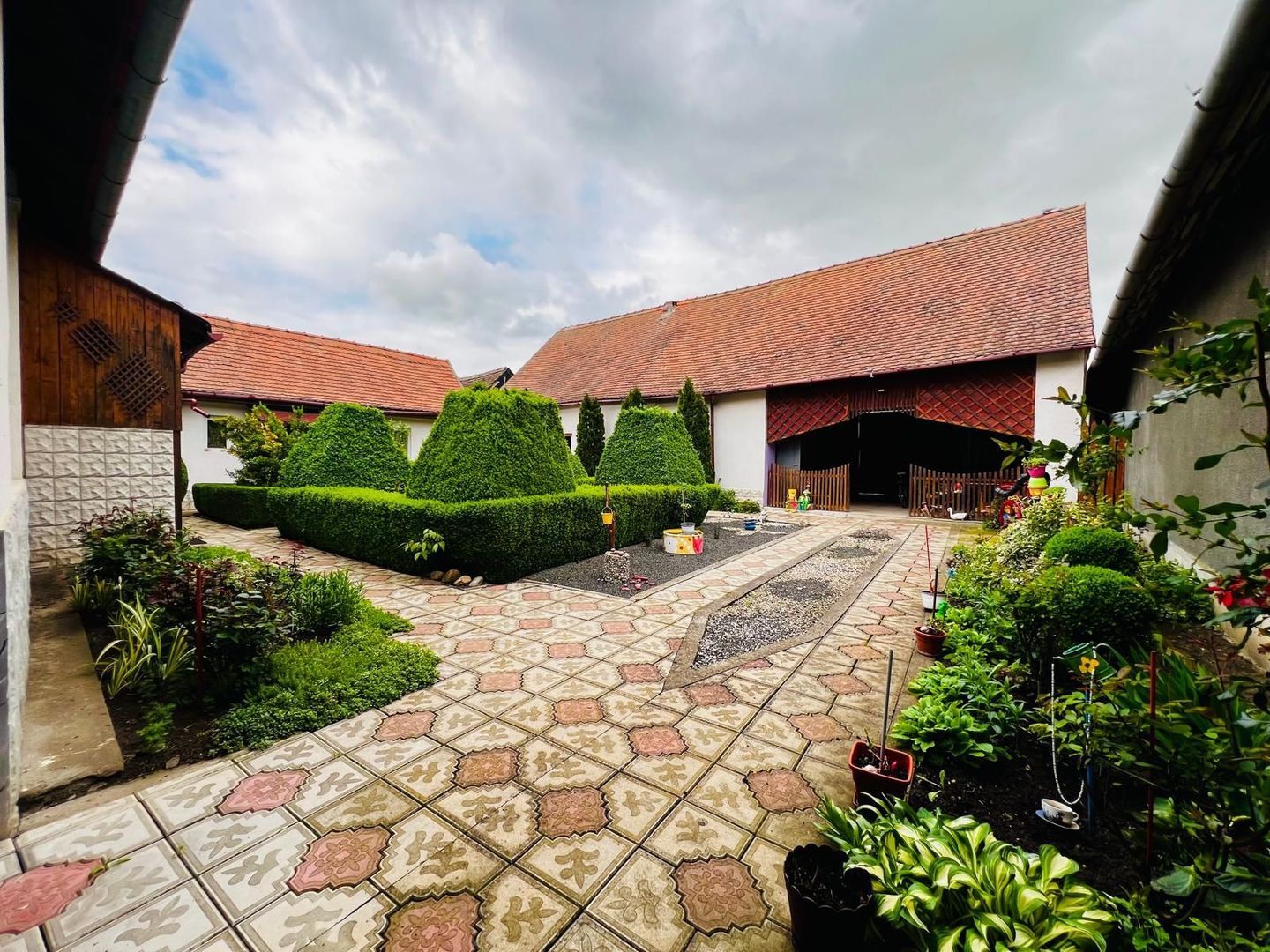 Casa Individuala 5 camere - Localitatea Liebling-  COMISION 0 % - Poză 2