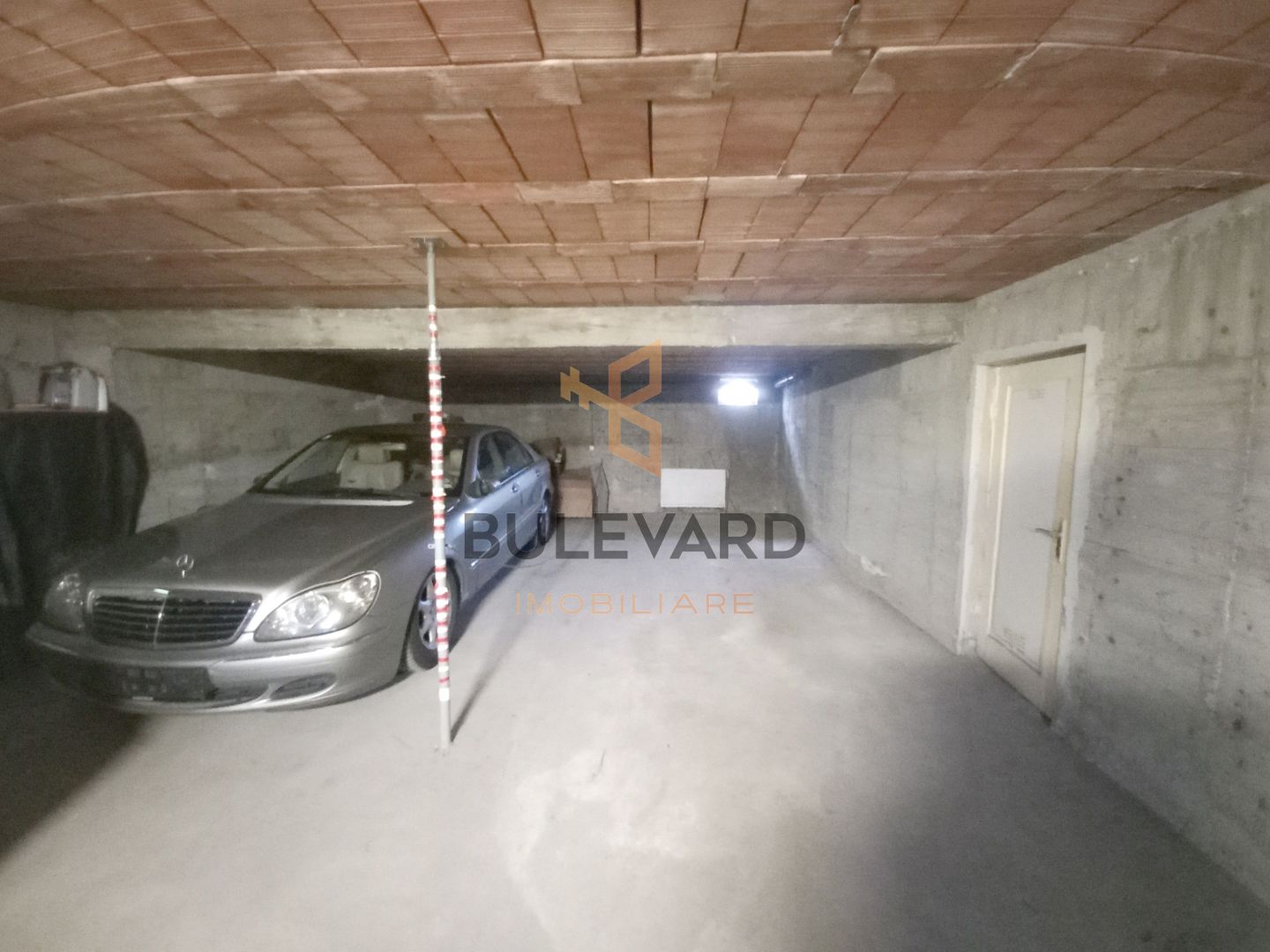 Apartament cu 2 camere, 67 mp,  Garaj,  zona strazii Republicii! - Poză 10