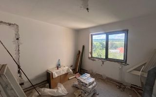 Apartament de vânzare 2 camere | Central, Cisnădie | 35 mp, etaj 2/4 - Poză 2