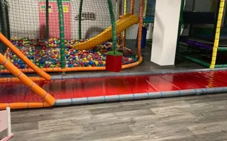 Restaurant si Centru de Evenimente la Cheie, cu piscina Loc. Premium - Poză 22