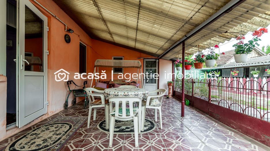 Casa 3 camere, bucatarie si baie, in zona centrala din Chisineu-Cris - Poză 5