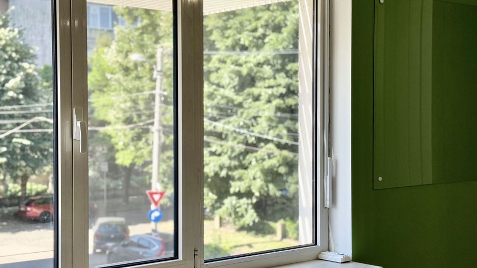 Clădire de birouri în zona Centrală - Poză 6