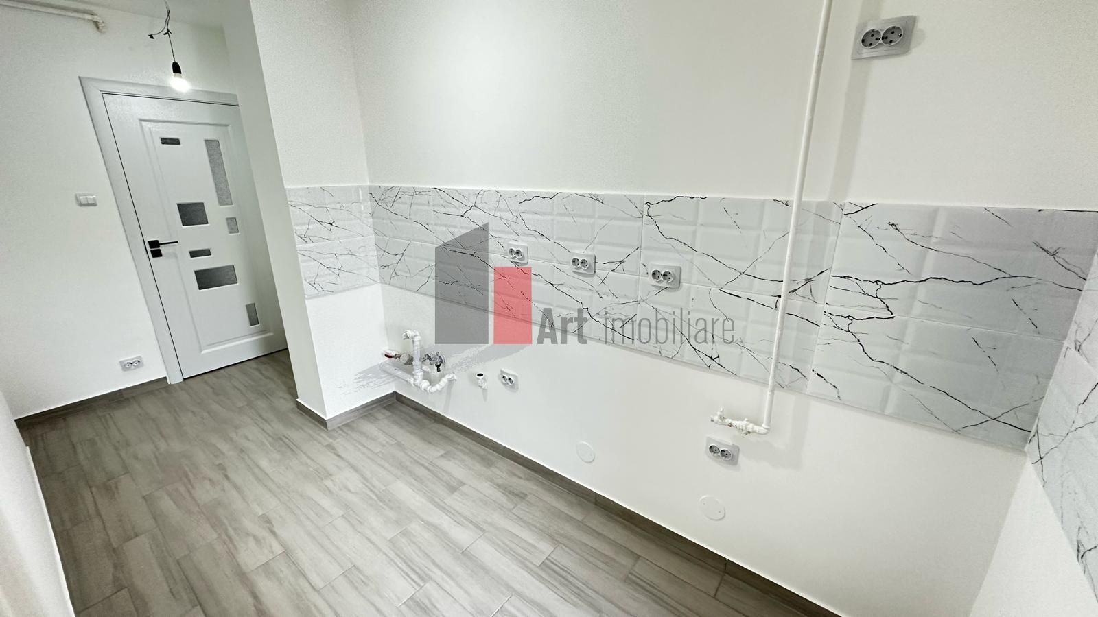 Apartament 3 camere metrou Romancierilor,centrala proprie - Poză 5