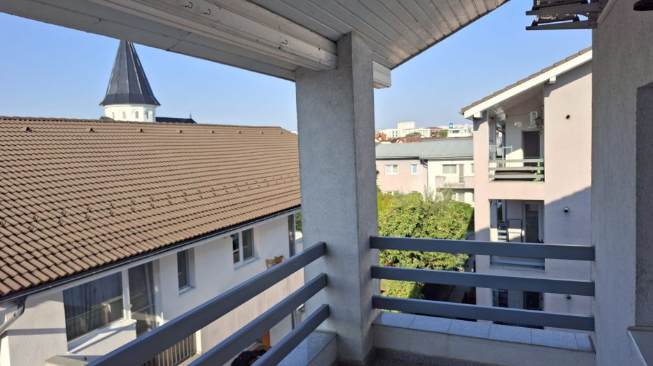 Apartament doua camere + mansarda, Selimbar, str. Brana - Poză 10