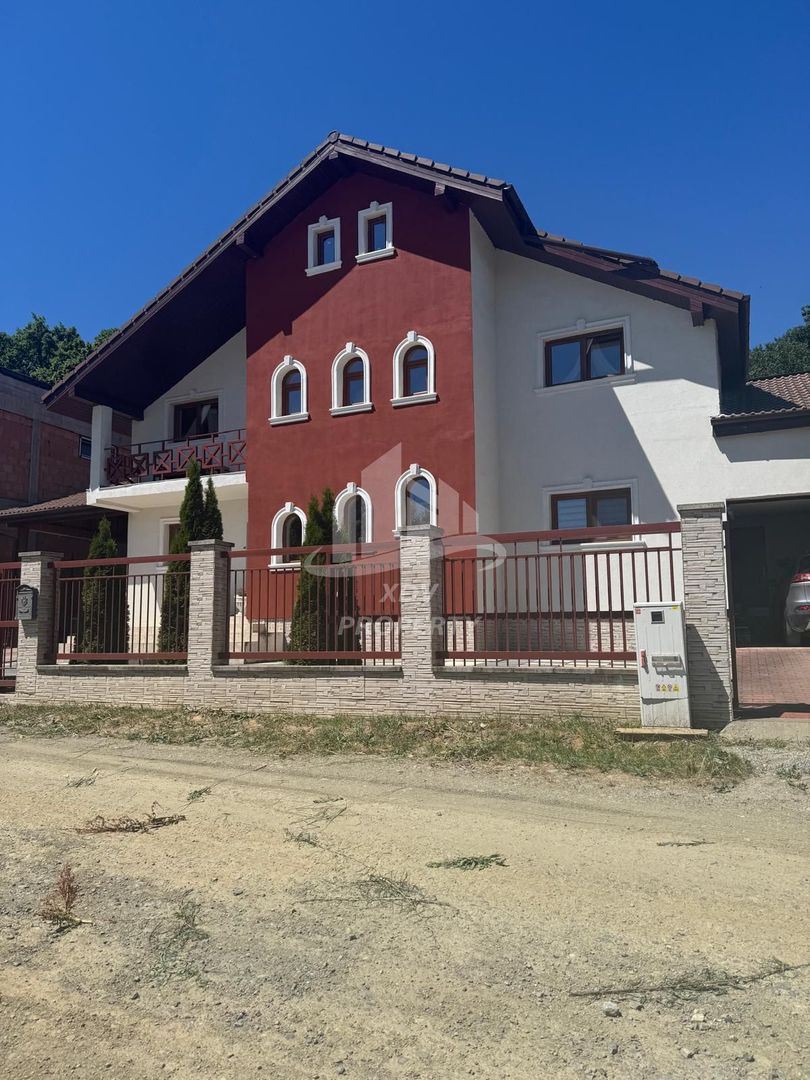 Vila  Frumoasa , Sibiu ,6 camere , 5 Bai , mobilata ,utilata - Poză 69