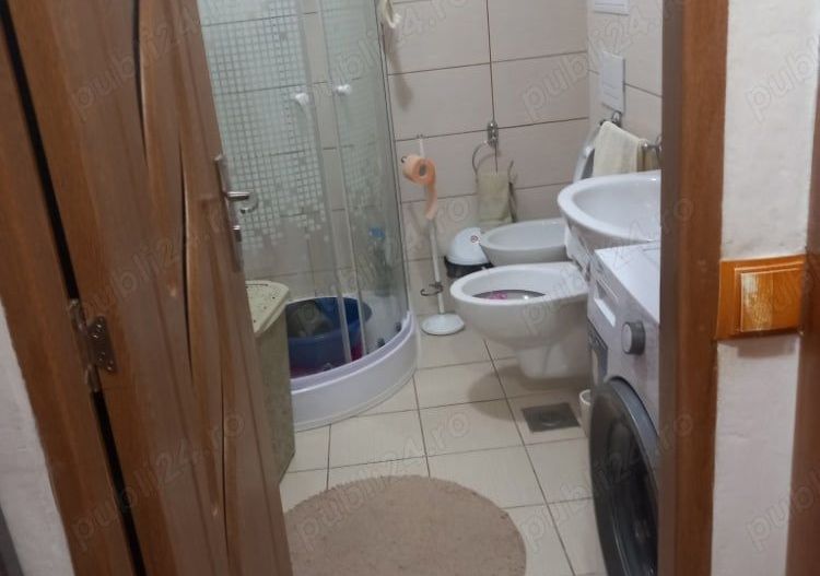 Ag BRASADAS vinde apt. 3 cam etaj 2/4 în Carpați 2. - Poză 3