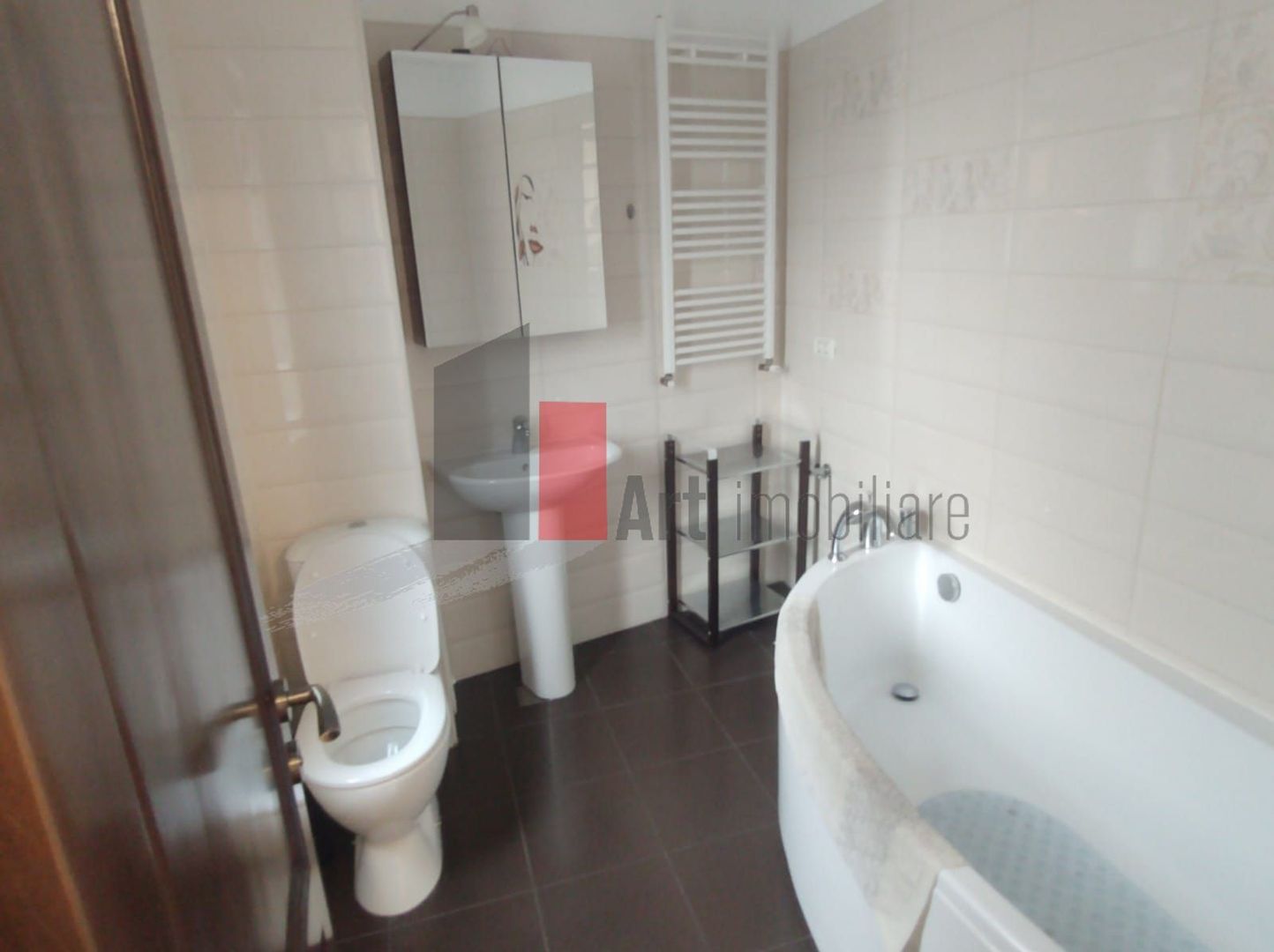 Vilă Occidentului - birou sau locuintă - Poză 11