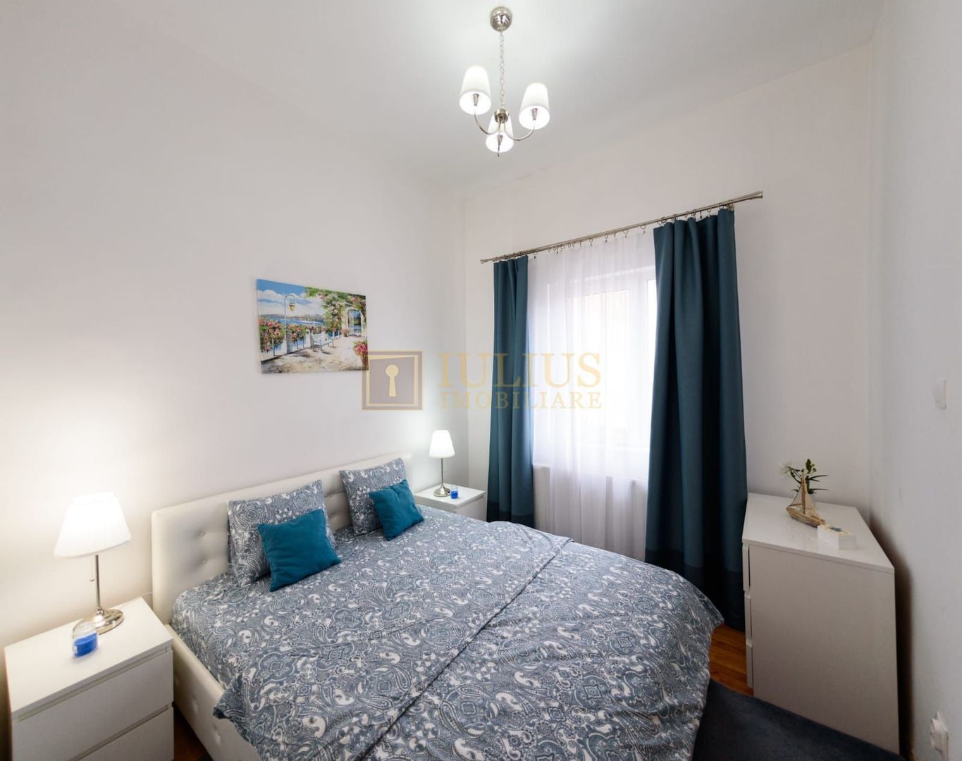 Piata Unirii|, apartament lux| cladire istorica| centrala proprie| 04.10.26 - Poză 7