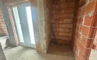 Duplex separat prin camera tehnica,  spre vanzare cu 4 camere - Poză 2
