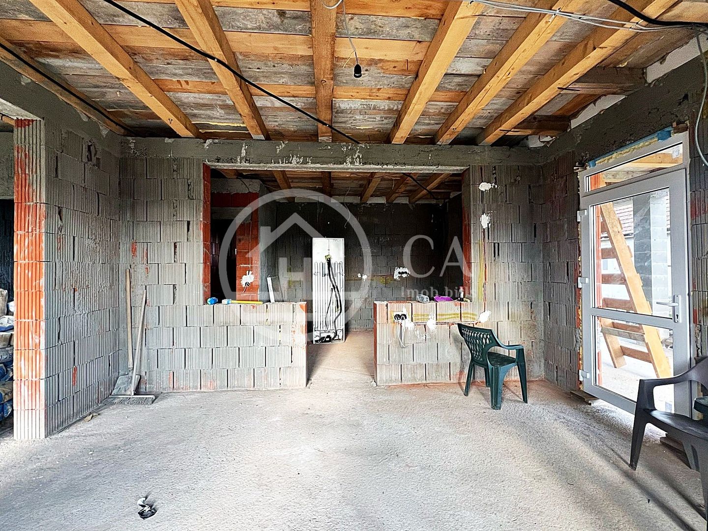 Casa de vanzare cu 3 camere in Girisu de Cris, Bihor - Poză 10