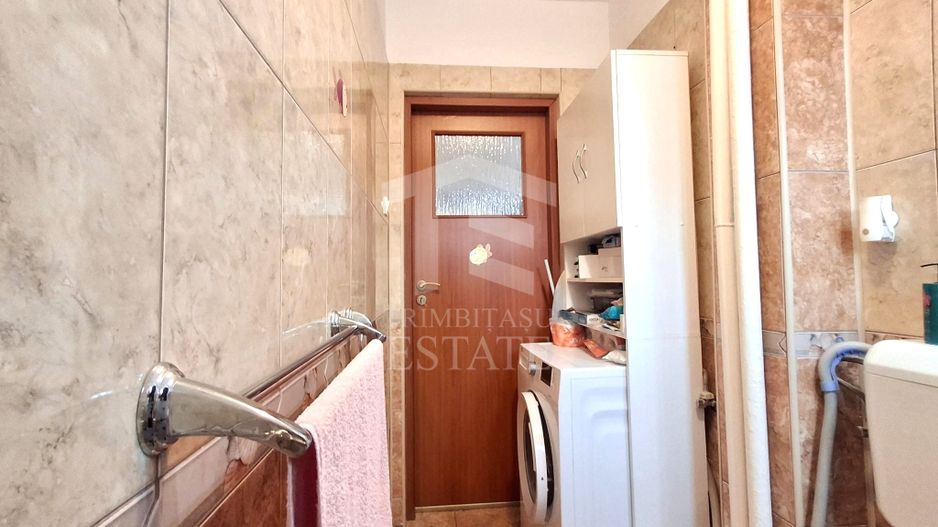 De Vanzare Apartament 2 Camere  zona Magheru - Poză 12